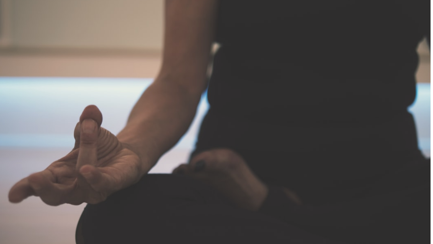 Rappresentazione visiva dell'articolo: Stress e confusione mentale? Serve una palestra. 

Interiore.