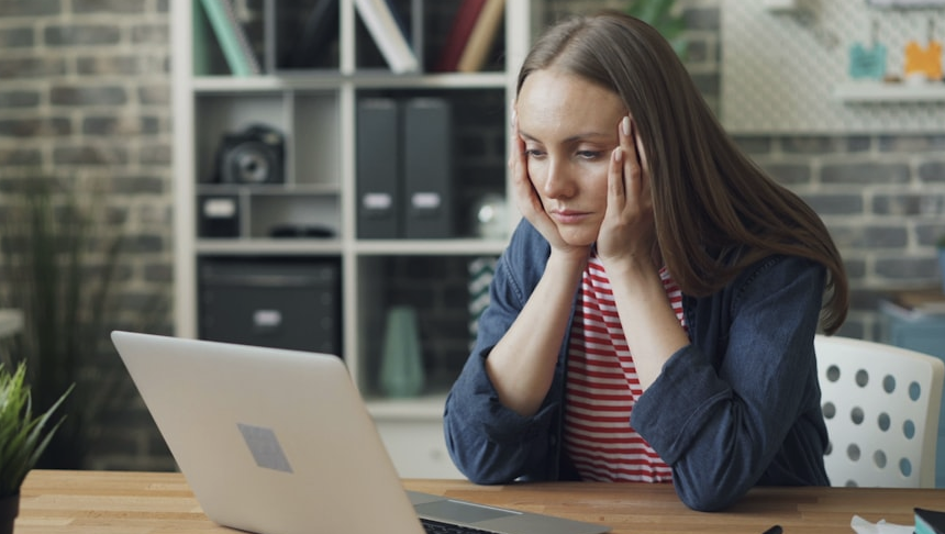 Rappresentazione visiva dell'articolo: Il multitasking: il falso mito dell’efficienza che ci sta danneggiando